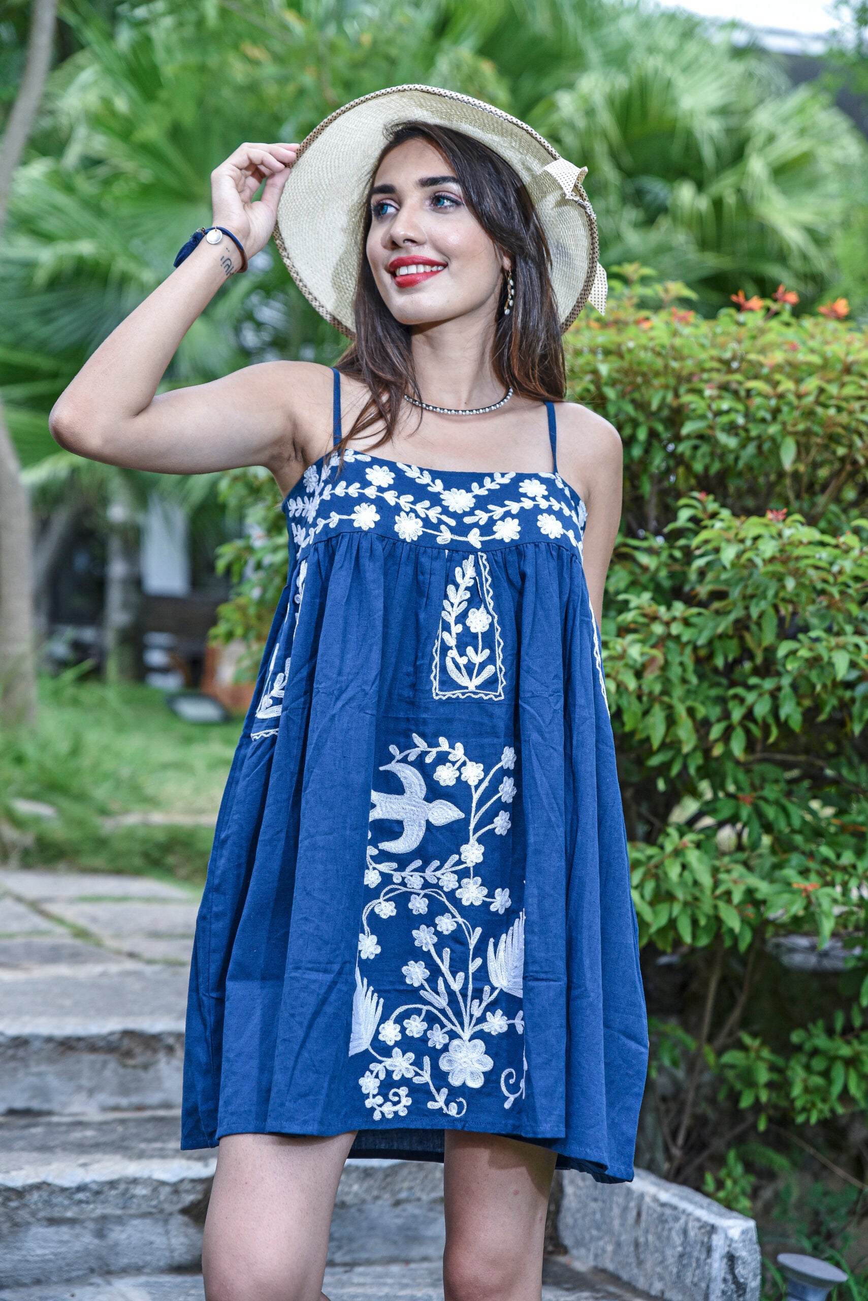 DARYNA | WOMEN BEACHWEAR DRESSES | BEACH DRESSES FOR WOMEN Hau'Oli Day Fashion DARYNA | WOMEN BEACHWEAR DRESSES | BEACH DRESSES FOR WOMEN Hau'Oli Day Fashion