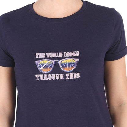 सदैव युवा | महिलाओं के लिए प्रिंटेड टी-शर्ट | महिलाओं की टी-शर्ट